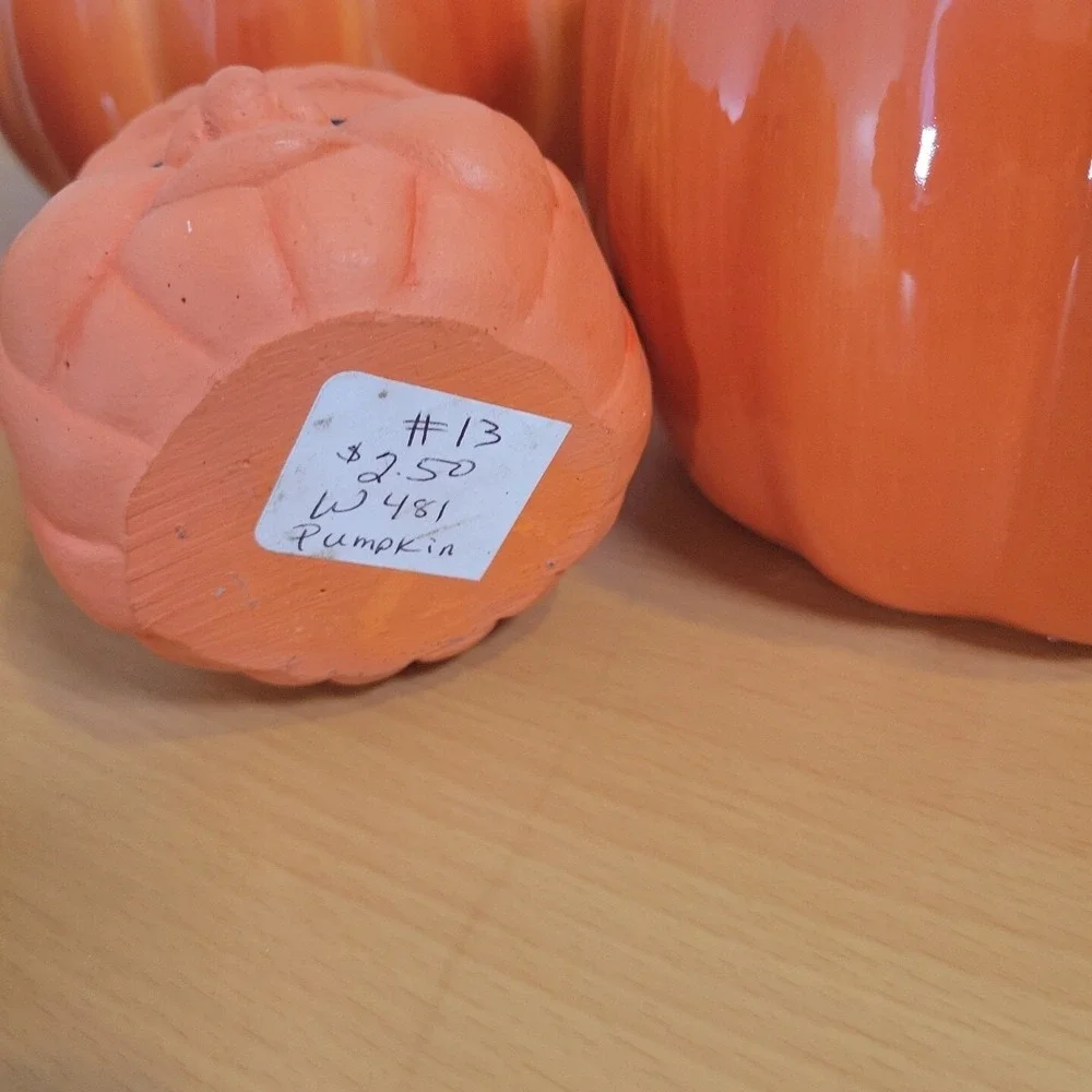 Ceramic Pumpkin‎ Lot of 4 Small Decorative Pumpkins FTD Planters Novelty Items
